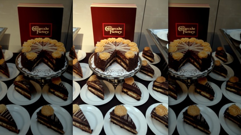 a picture of a peanut butter cheesecake cake