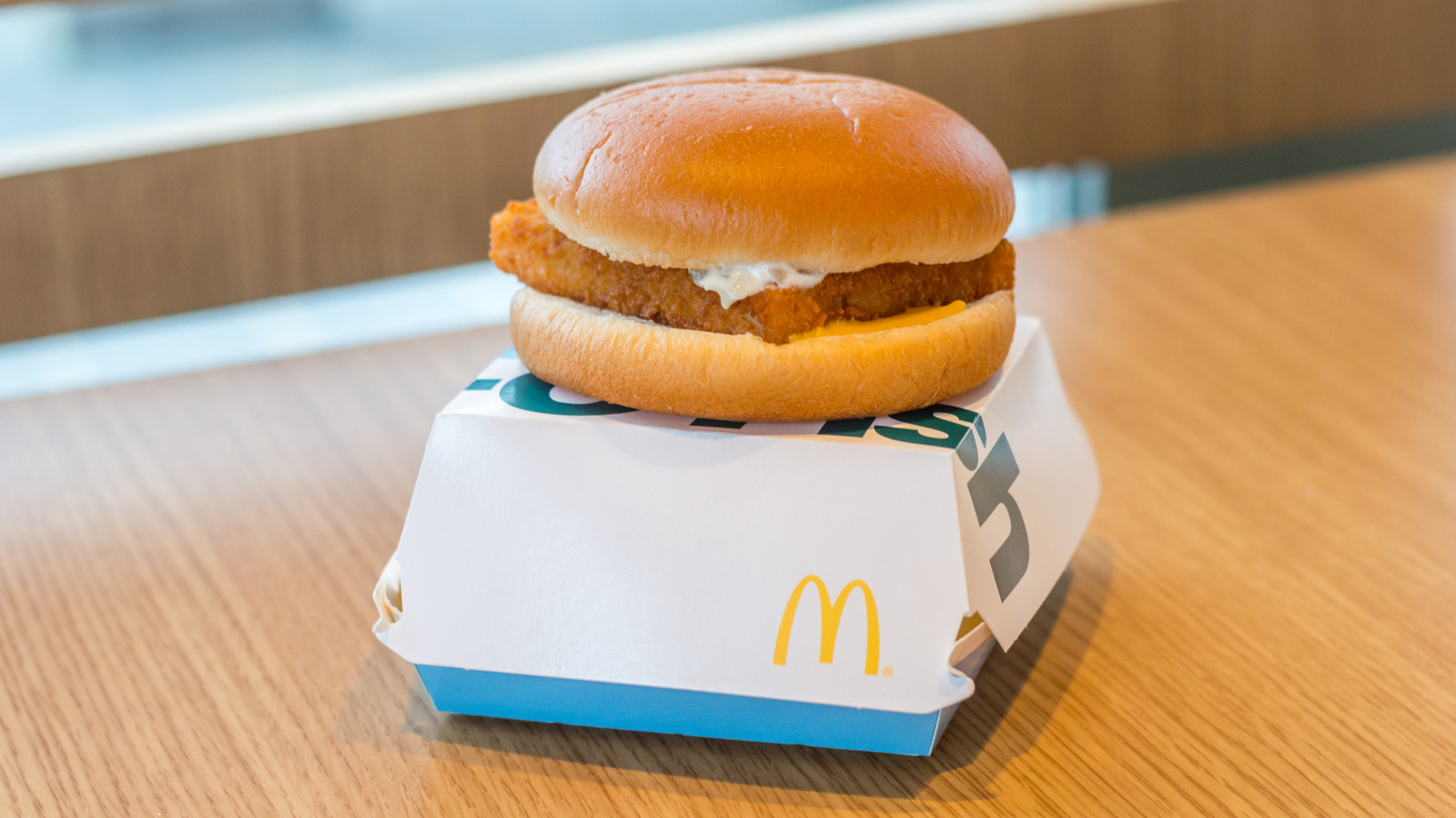 How McDonald's Ensures Your Filet-O-Fish Has A Perfectly Golden Color - Tasting Table