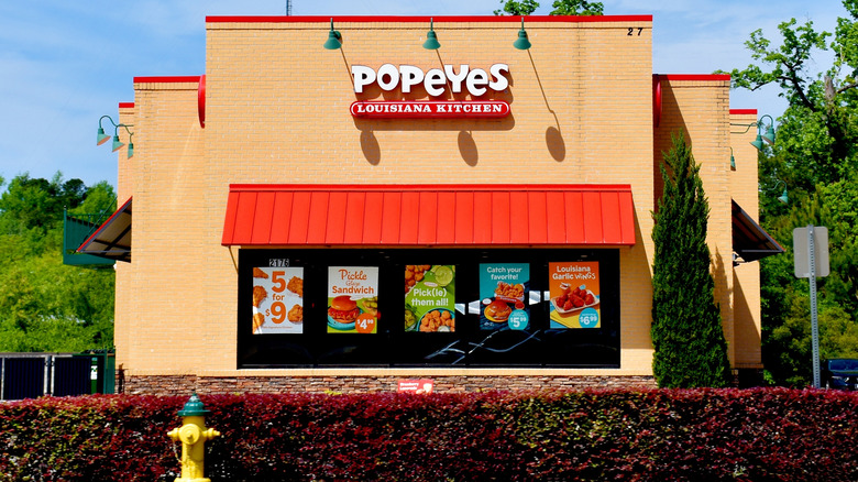 A freestanding Popeyes Louisiana Kitchen location