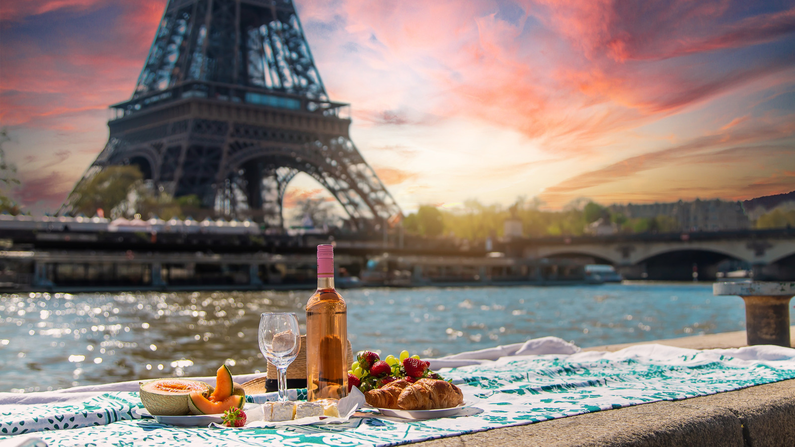 How Rick Steves Saves Money With Picturesque Picnics While Traveling In Europe - Tasting Table