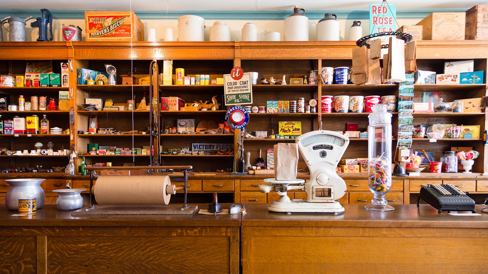 How Shopping At A General Store Was Different From Modern Supermarkets