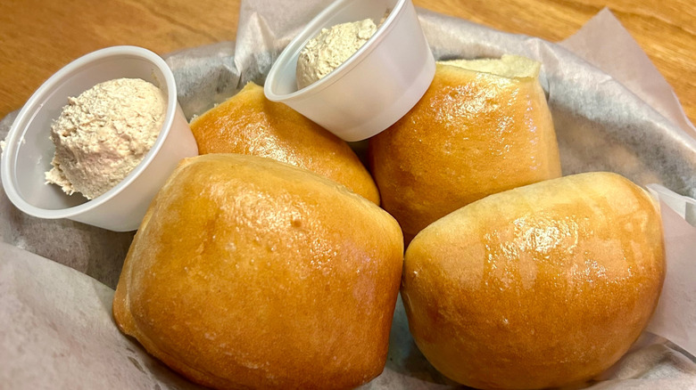 Texas Roadhouse rolls in a basket