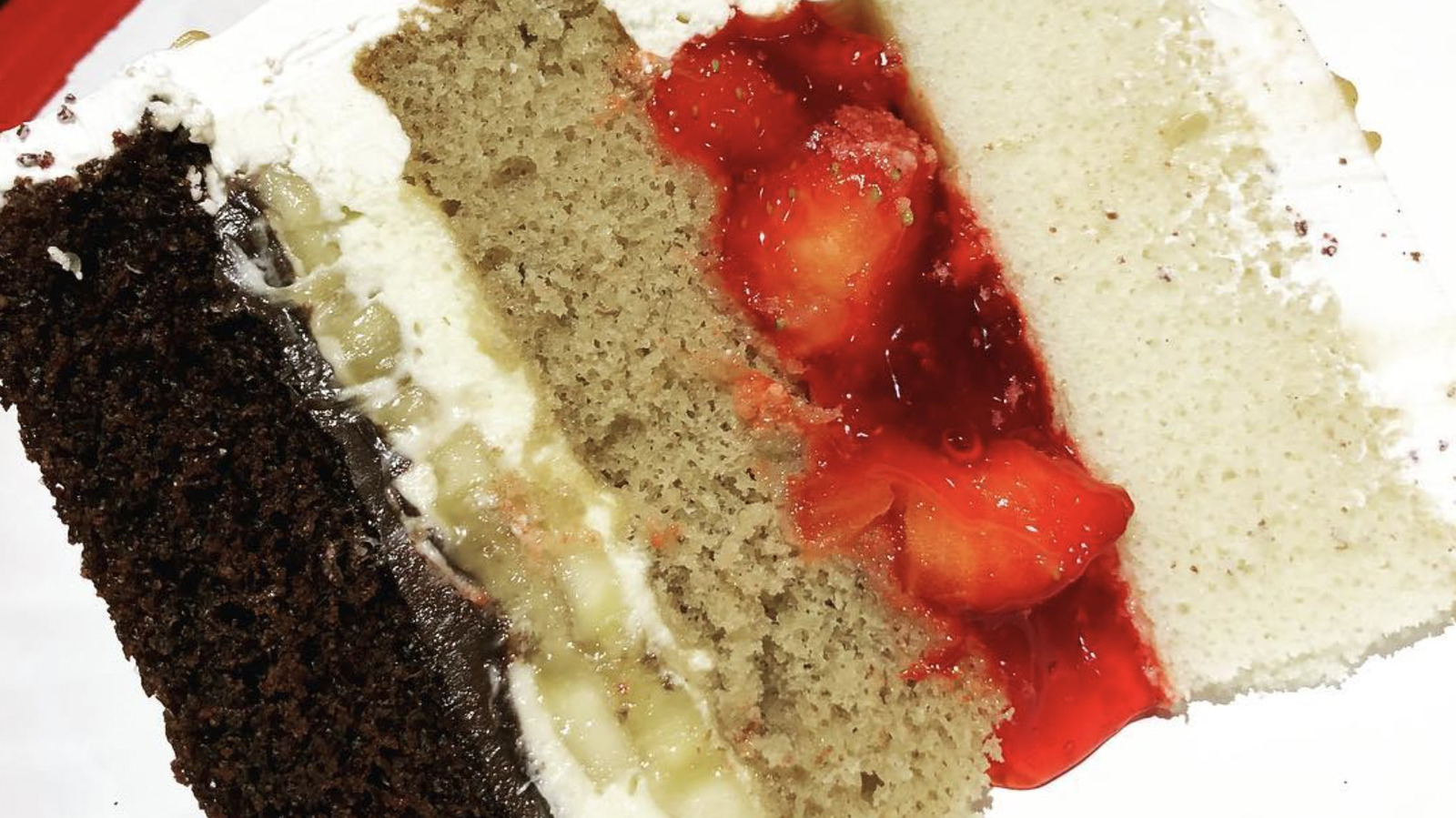 How The Atomic Cake Became The Infamous Birthday Cake Of Chicago