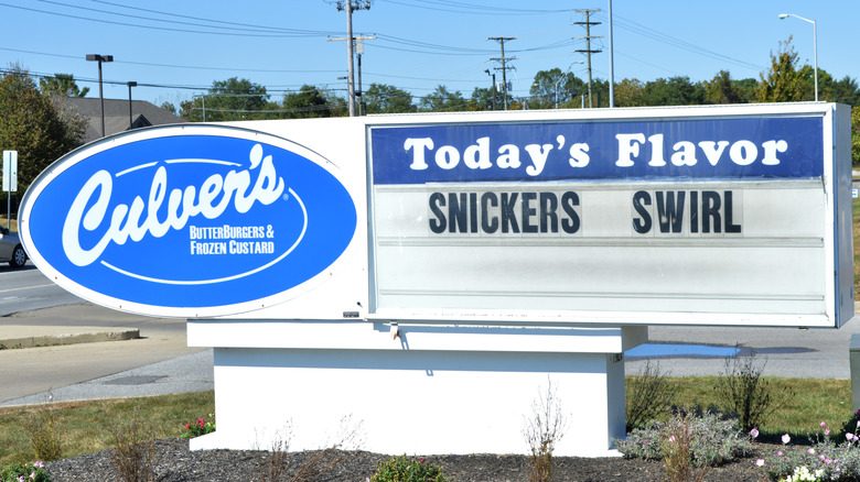 Culver's cafe signboard featuring today's flavor of Snickers swirl