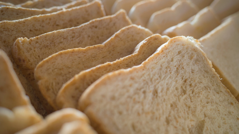 pullman loaf slices