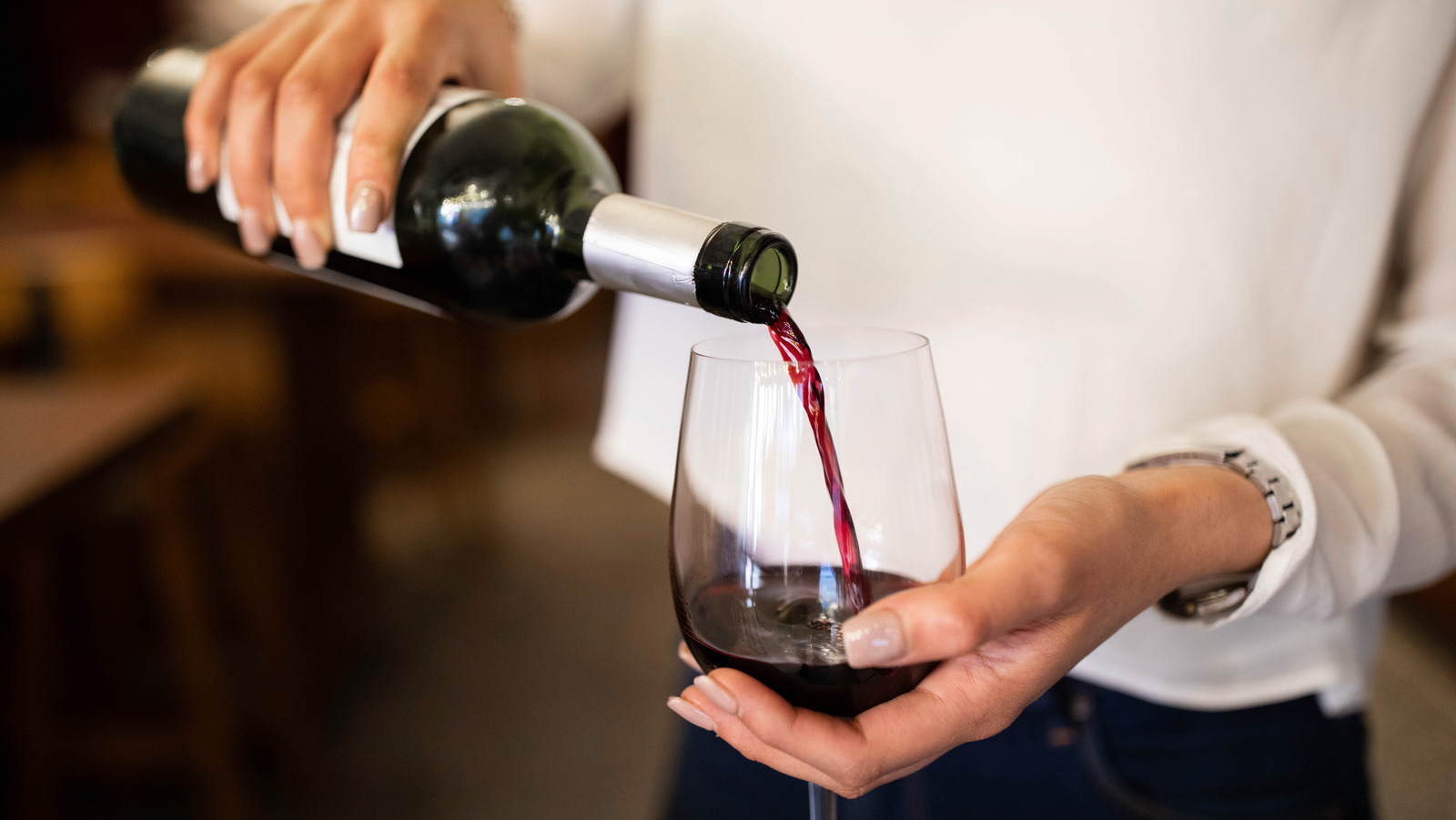 How The Tasting Experience Differs Between Sweet And Dry Wines