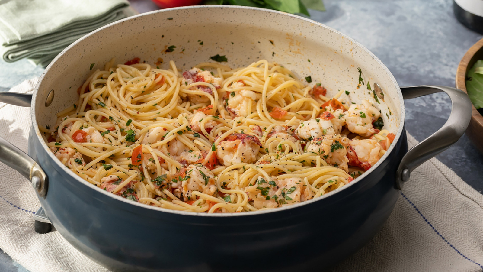 How To Build Dreamy Pasta Dishes Starting With Simple White Wine Sauce