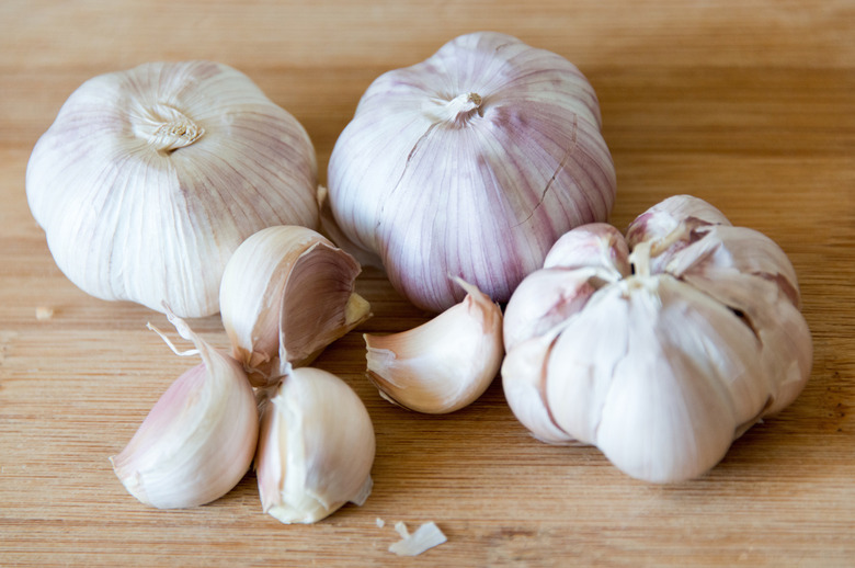 How to Buy & Store Garlic | Tasting Table