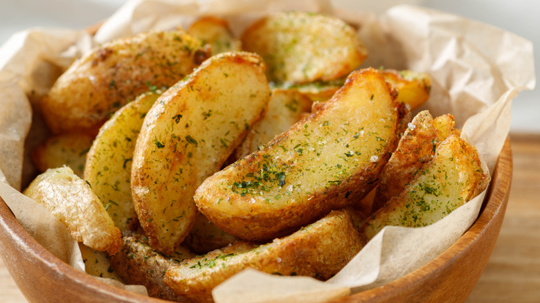 bowl of potato wedges