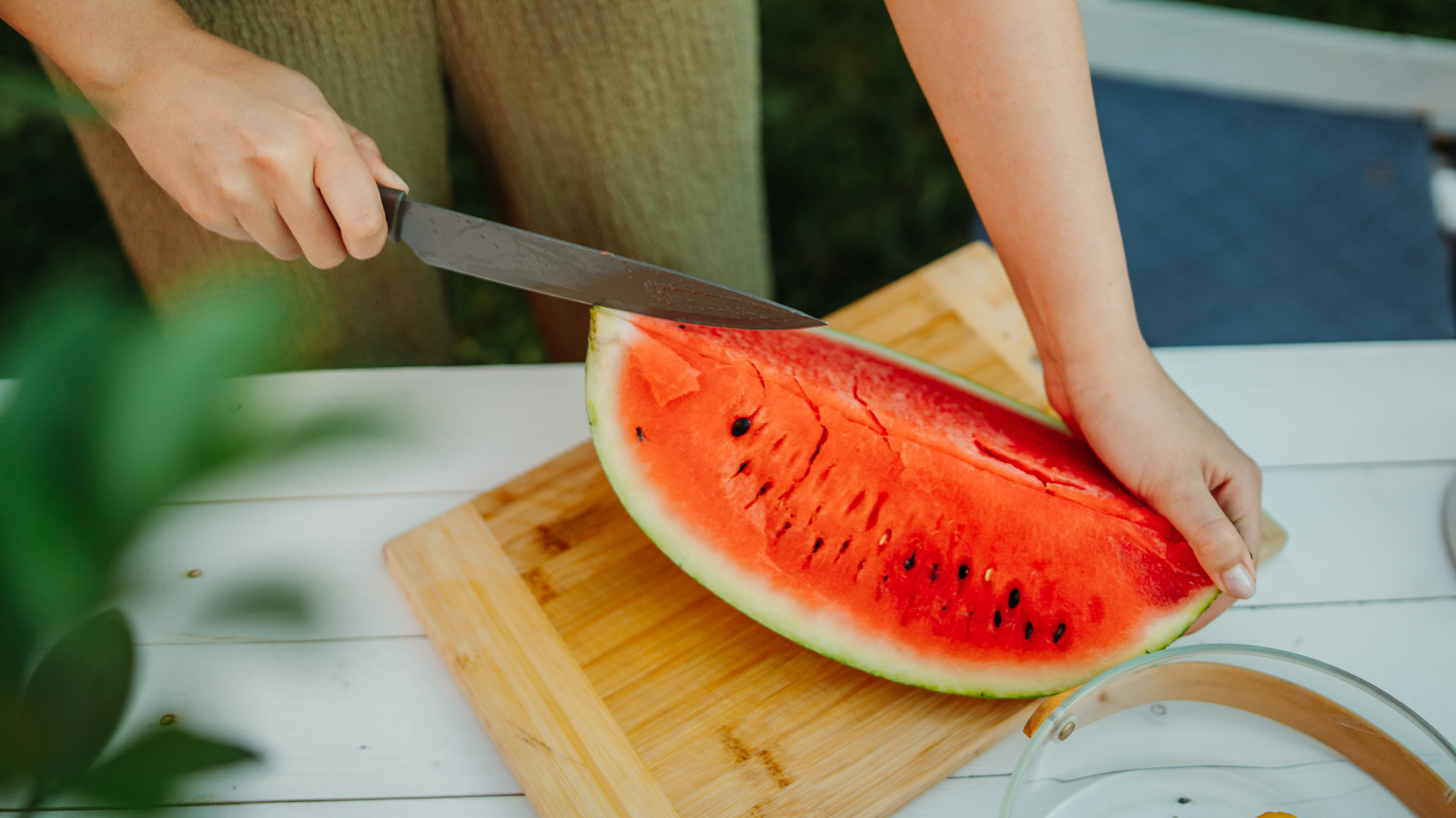 How To Cut Watermelon Without The Mess And Enjoy It Faster