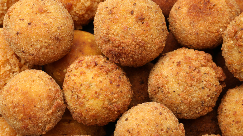 Deep fried food balls