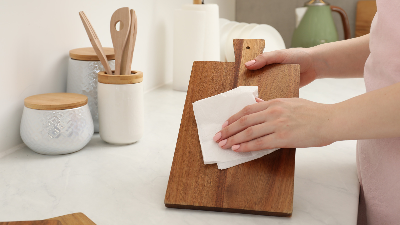 How To Easily Remove Stubborn Stains From Cutting Boards - Tasting Table