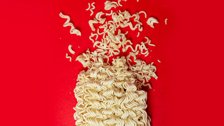 ramen noodles broken