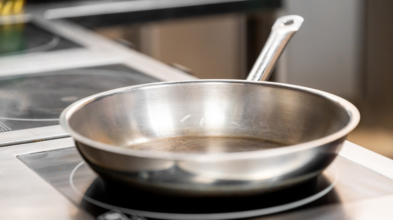 Stainless steel frying pan