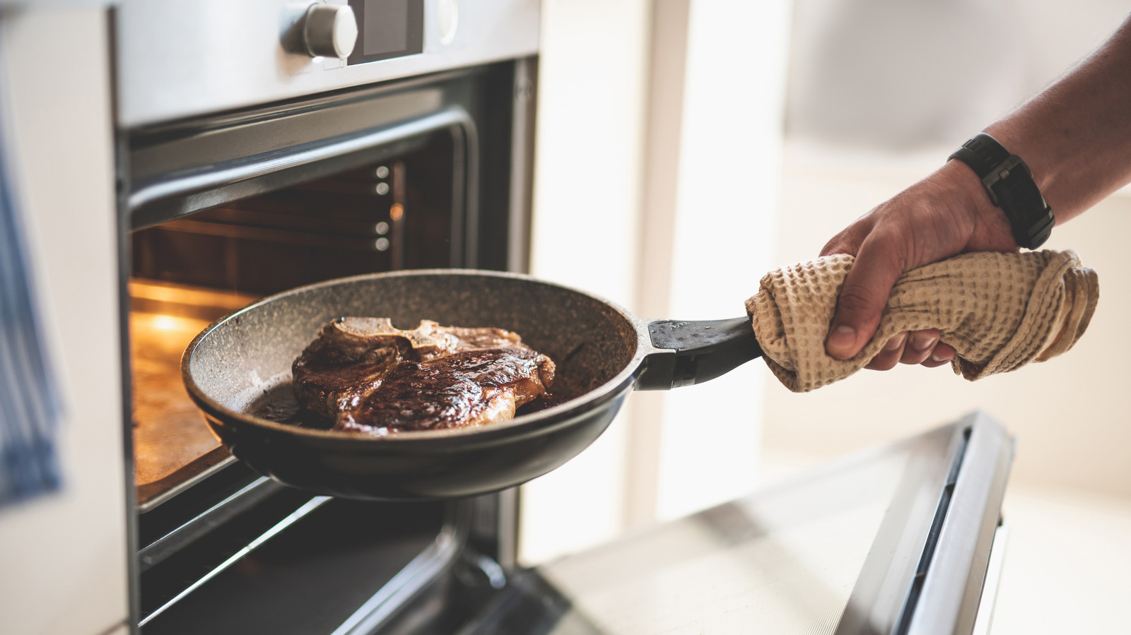 How To Know If Your Cookware Is Really Oven-Safe