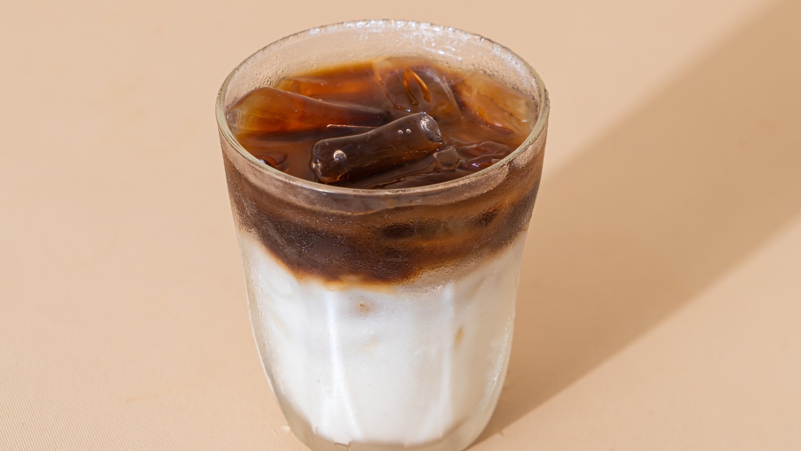 How To Layer Iced Lattes So The Ingredients Don't Separate