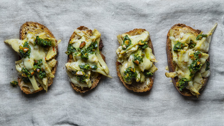 Artichoke Crostini