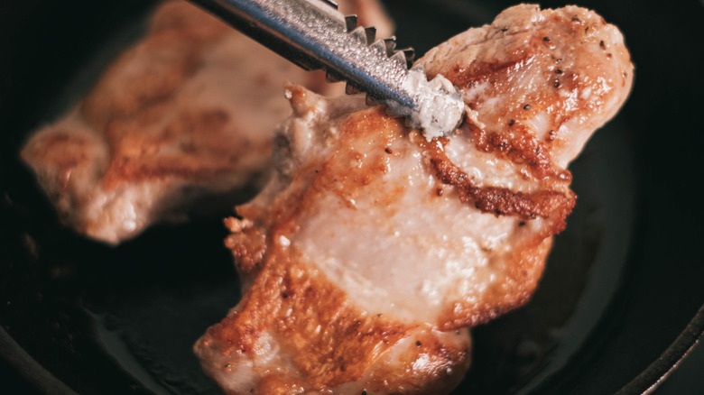 Searing chicken in a cast iron skillet