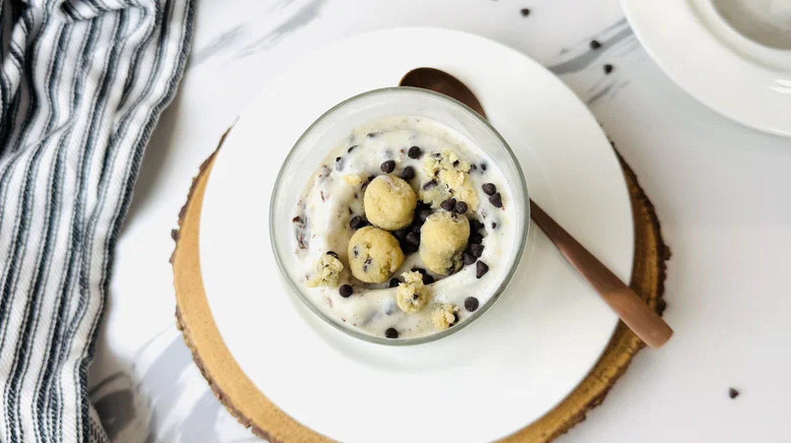 How To Make The Tastiest DIY Cookie Dough Blizzard At Home With Just 4 Ingredients