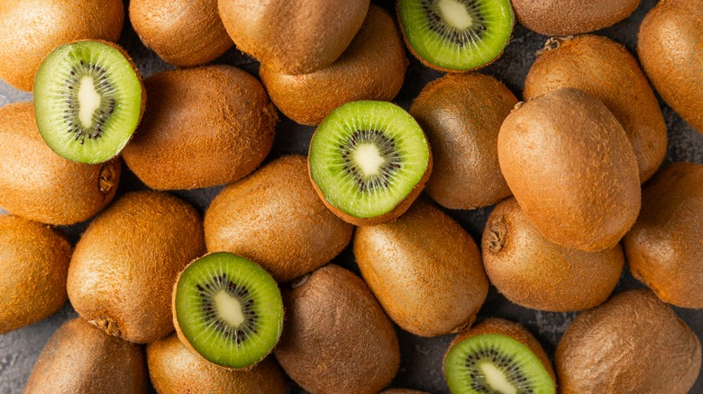 ripened kiwi fruit