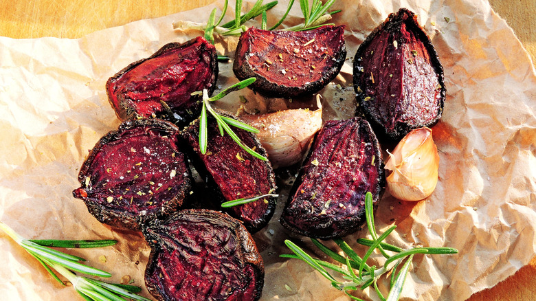 Roasted beets with rosemary and shallots