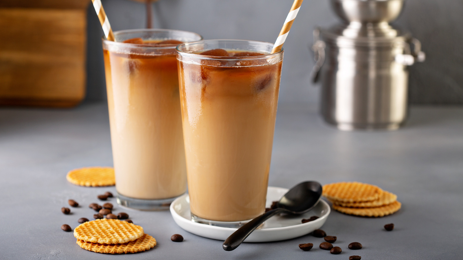 How To Smoothly Incorporate Cookie Spreads Into Iced Coffee