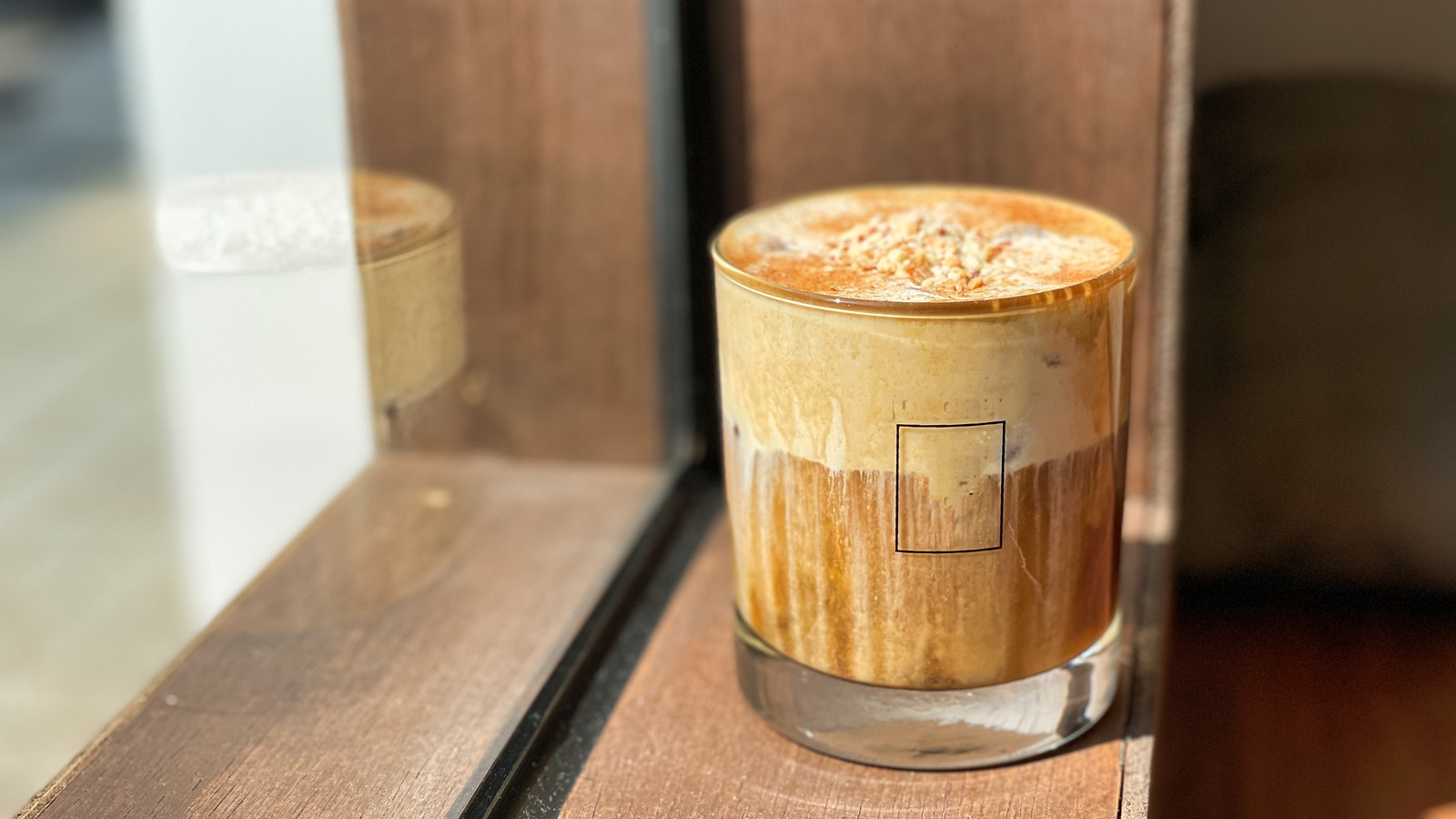 How To Smoothly Incorporate Peanut Butter Into Your Iced Coffee