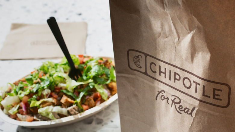 Chipotle bowl with lettuce on top