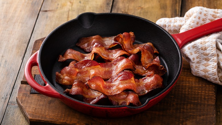 cooked bacon in pan