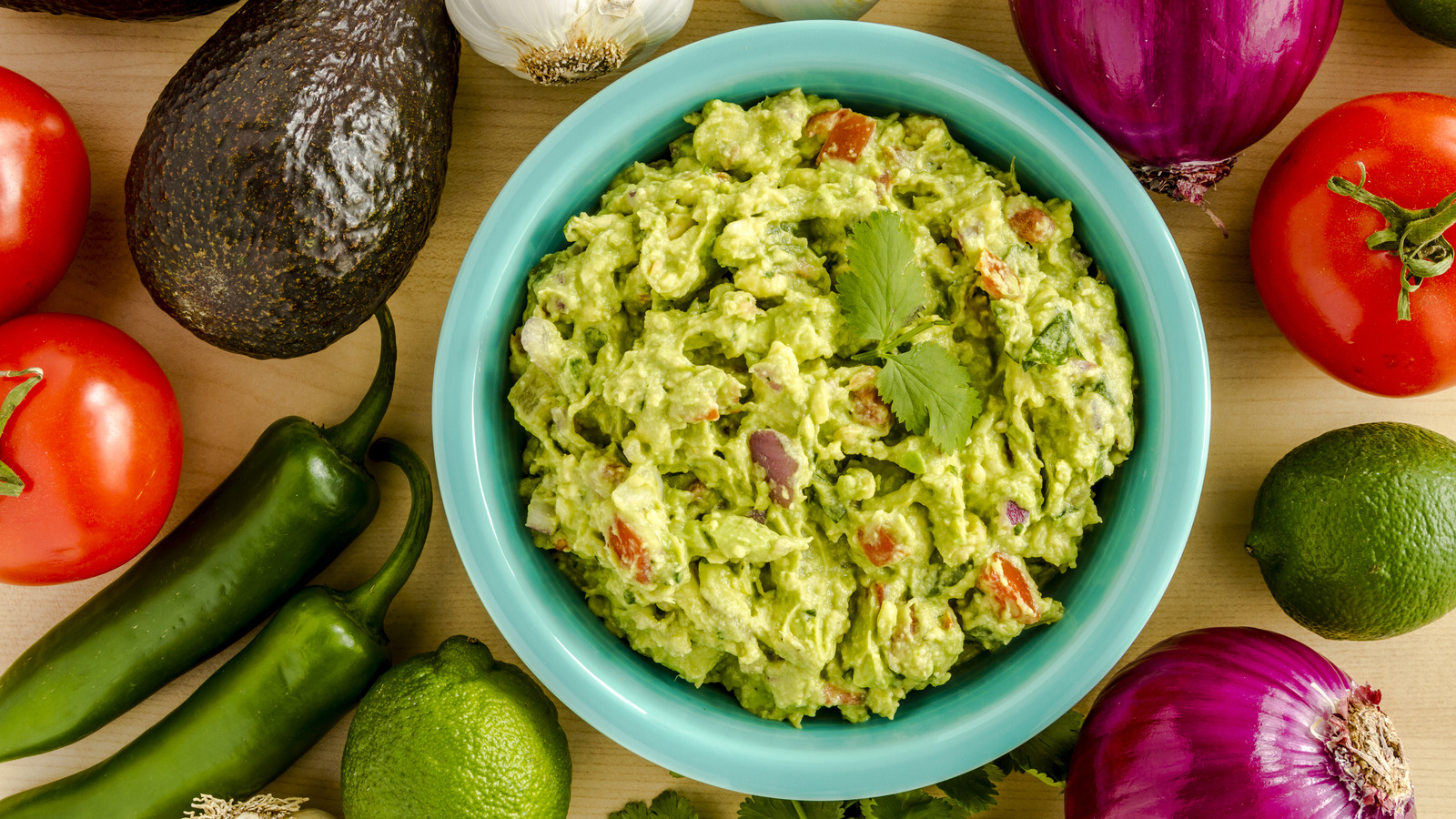 How To Tell If StoreBought Guacamole Is Worth It