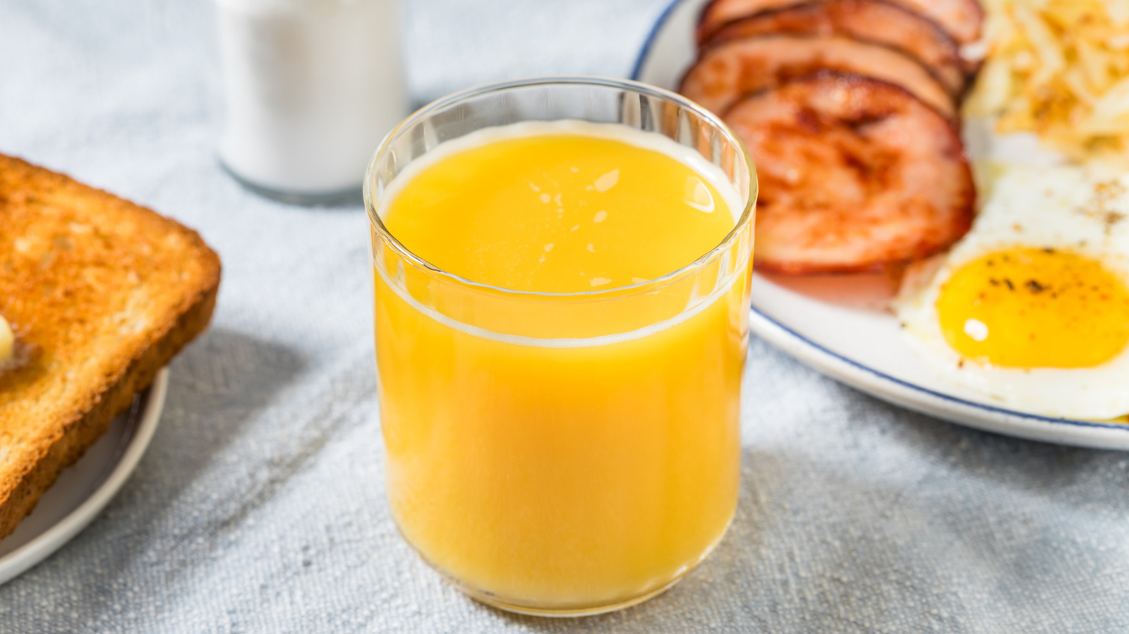 How To Tell If Your Orange Juice Has Gone Bad - Tasting Table