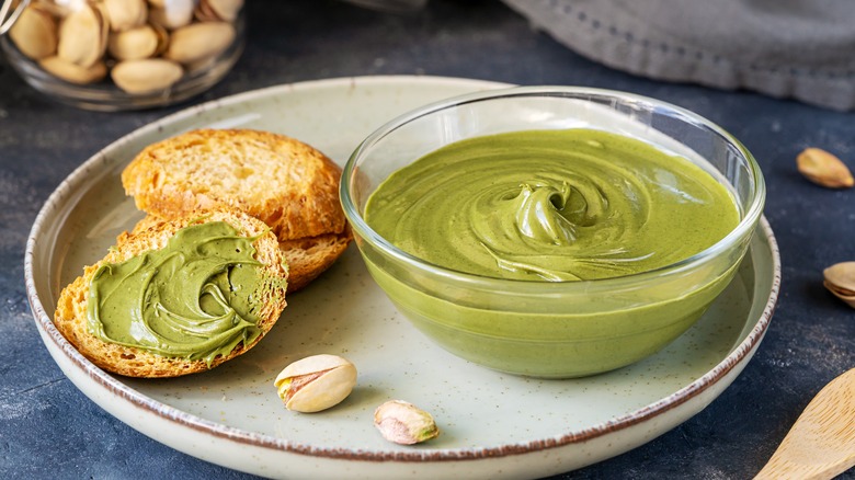 Pistachio butter with toast