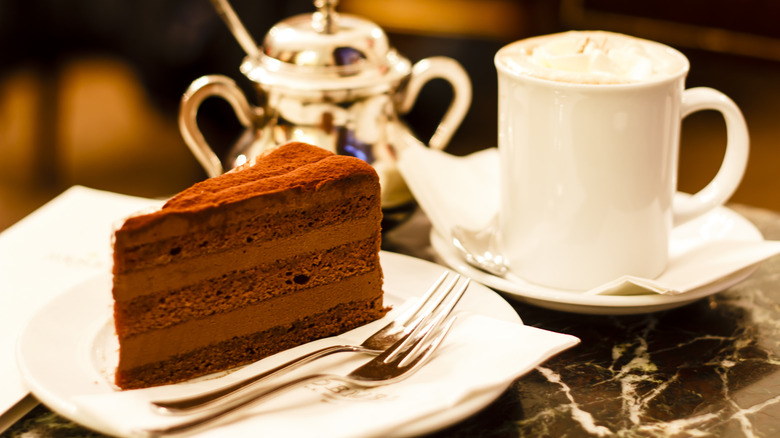 Coffee and cake in a Viennese coffeehouse