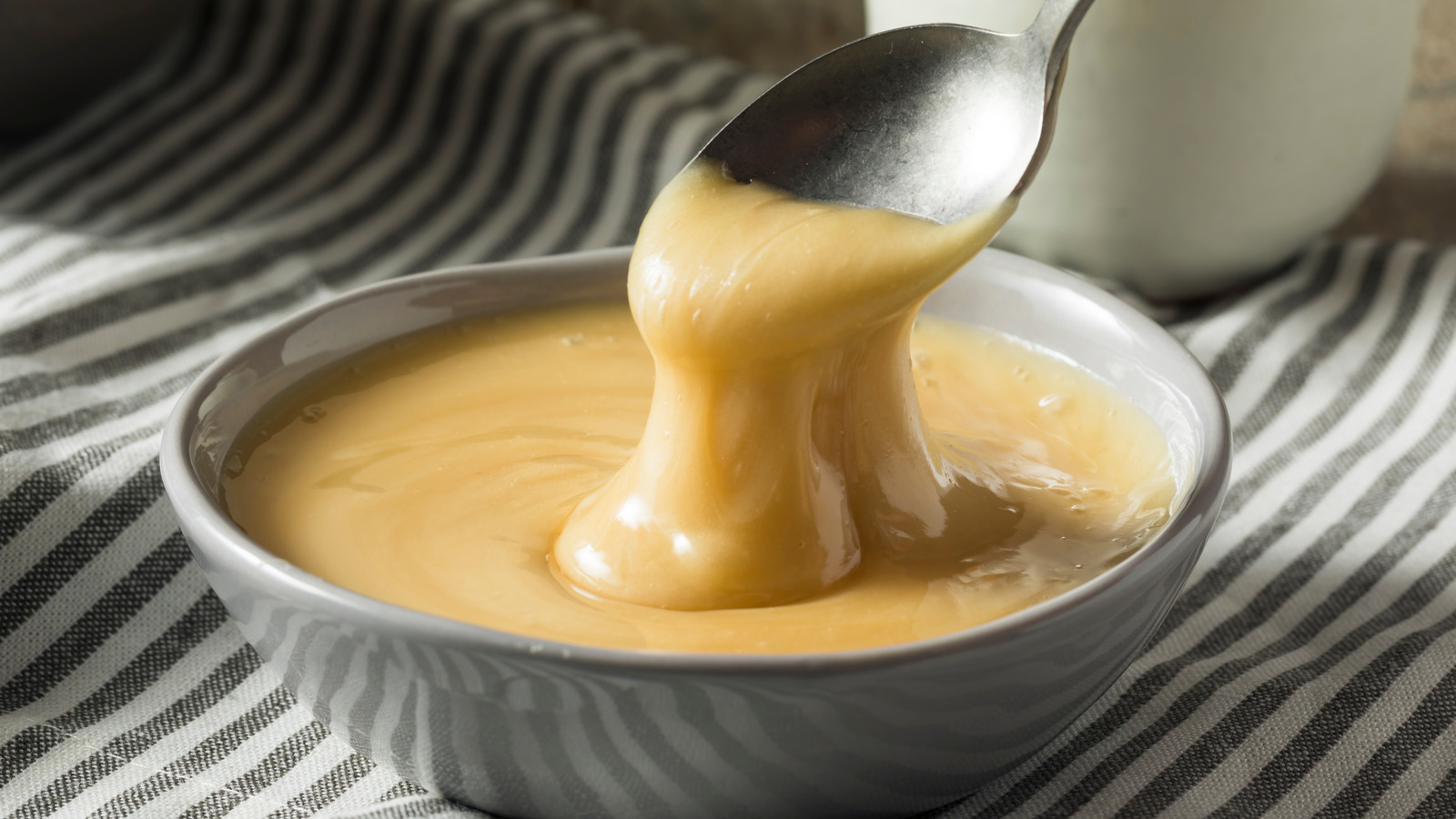 How Whipped Honey Is Made (And How To Replicate The Texture At Home) - Tasting Table