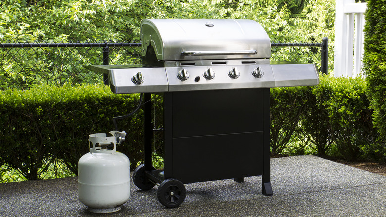 Propane tank and grill