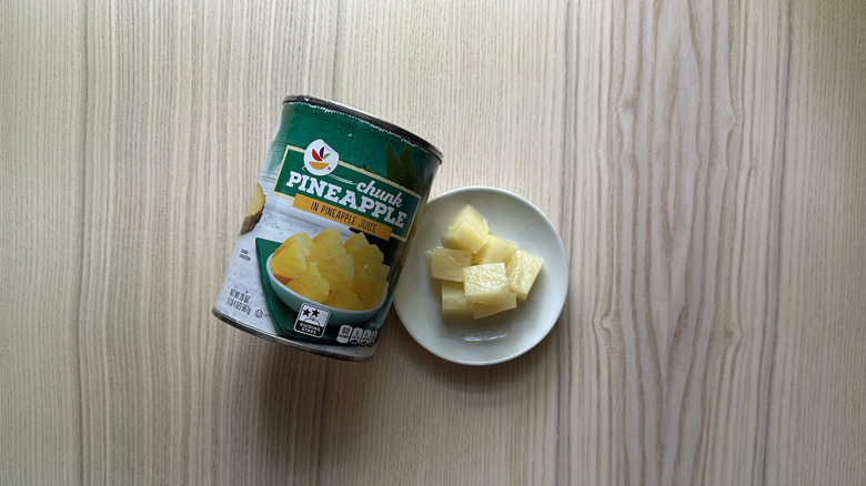 Stop and Shop Pineapple Chunks on wooden table