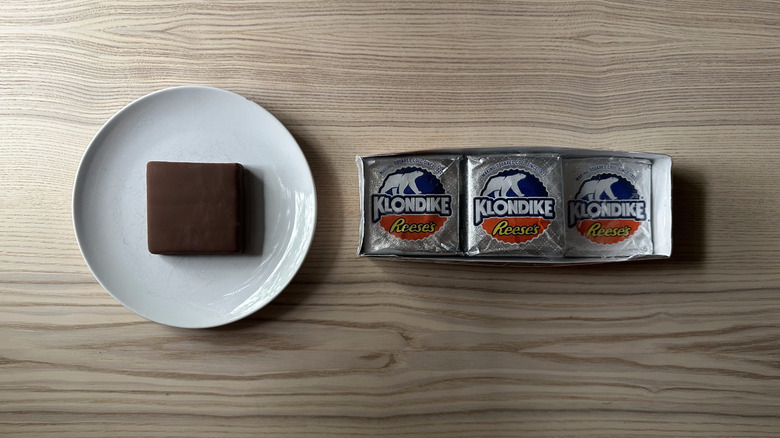 Klondike Reese's on wooden table