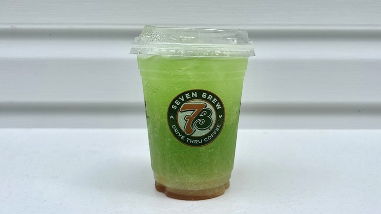 7 Brew Drizzled Apple 7 Energy in to-go cup