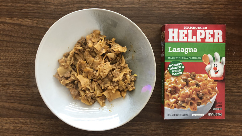 Hamburger Helper lasagna in a bowl.