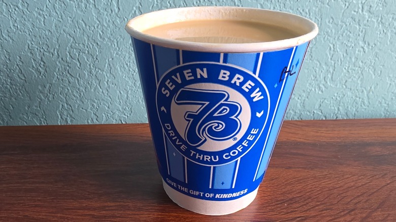 Cup of Irish cream blondie on table