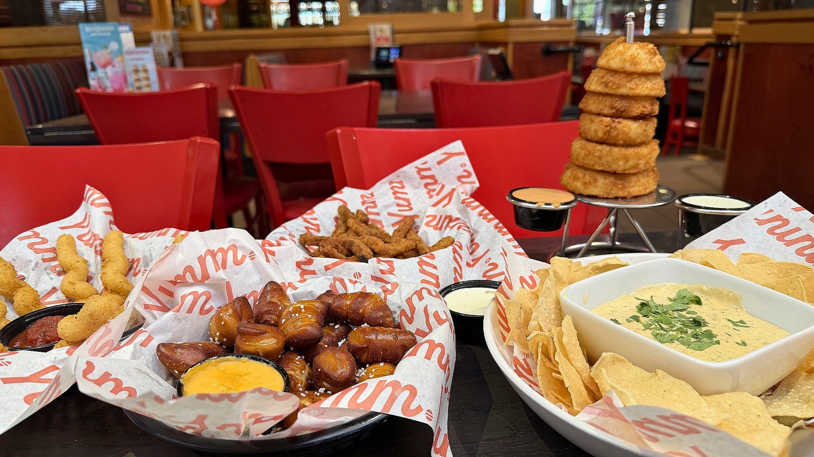 I Tried And Ranked Every Appetizer At Red Robin