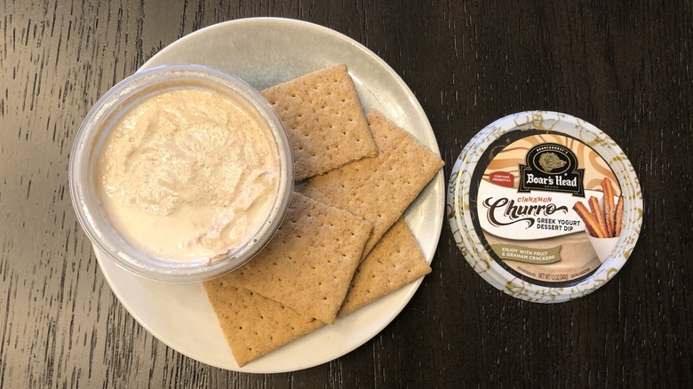 Boar's Head churro Greek yogurt dip on plate with graham crackers.