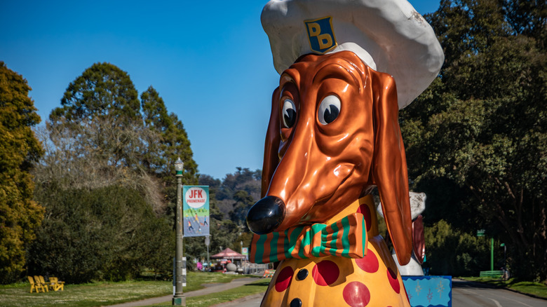 Doggie Diner head