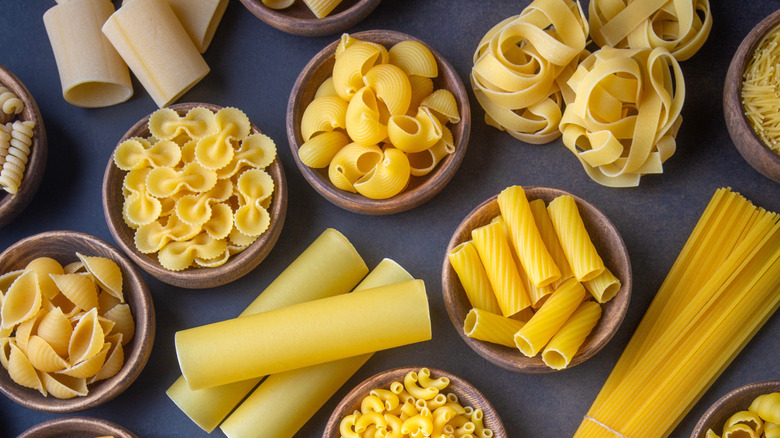 measurements and portions of different kinds of dried pastas