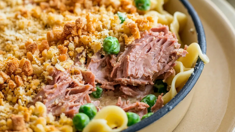 Tuna noodle casserole with peas