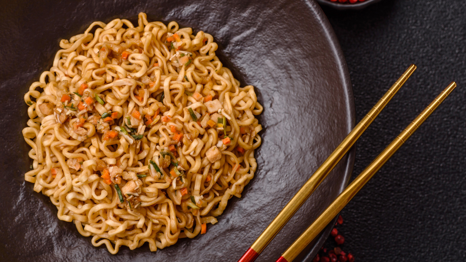 If You Have Ground Pork, Instant Ramen, And Frozen Veggies, You Have A Hearty 20-Minute Meal