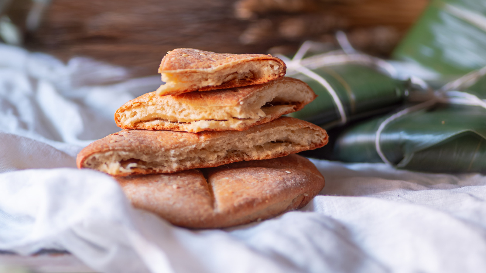 If You Have These Two Flours And 30 Minutes, You Can Make Hearty Lembas Bread (No Hobbits Required)