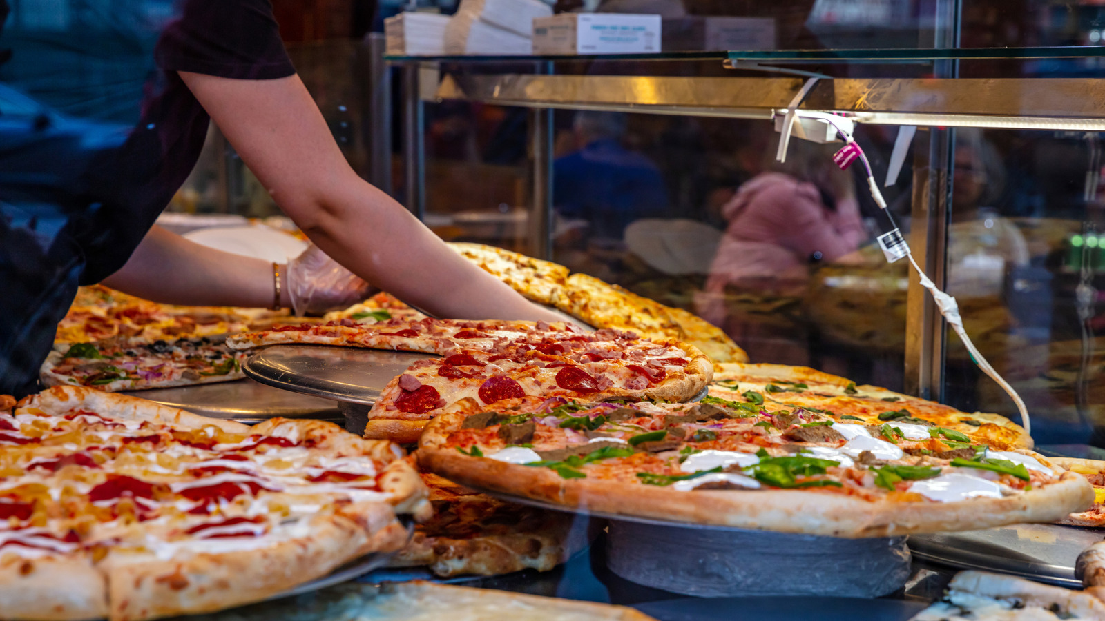 If You Spot This At A Pizzeria, Think Twice Before Ordering A Slice - Tasting Table