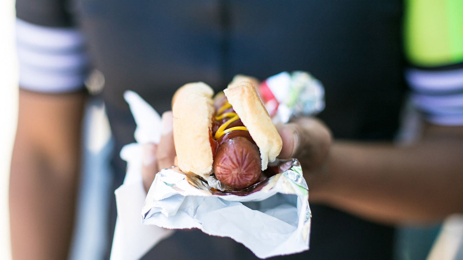 If You Spot This Gas Station Hot Dog Red Flag, Get Out Fast - Tasting Table