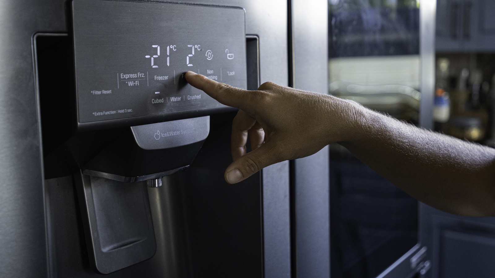 If Your LG Refrigerator Keeps Showing You FF, Here's What It Means - Tasting Table